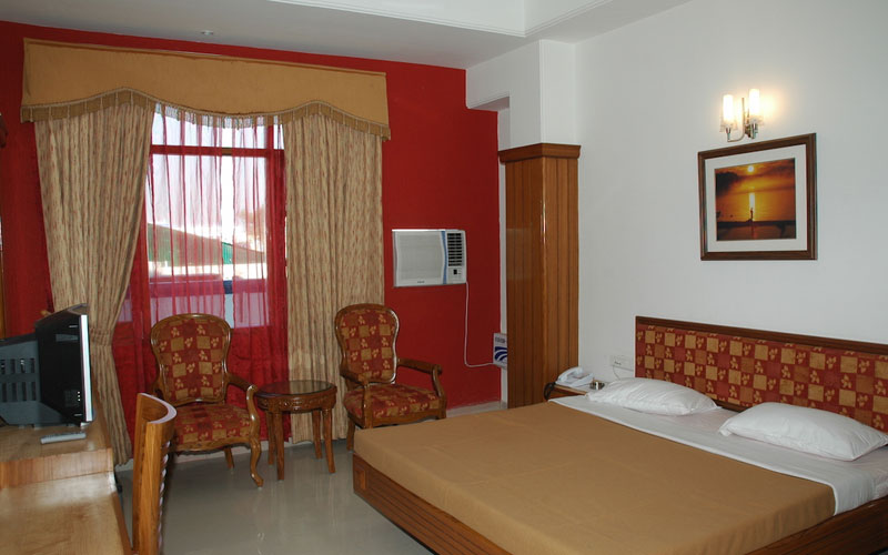 Hotel-Woodland-rest-room