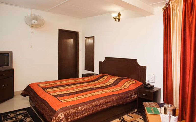 Hotel Surya Classic