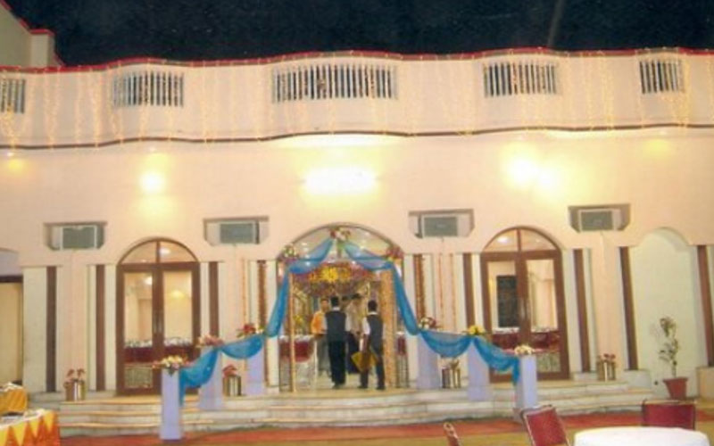 Utsav Banquet and Motel