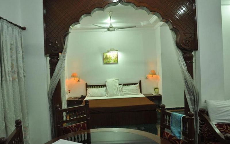 Hotel Chandan